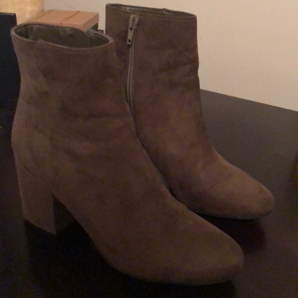 Bar III ankle booties